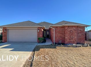 4001 Grace Cir, Yukon, OK 73099