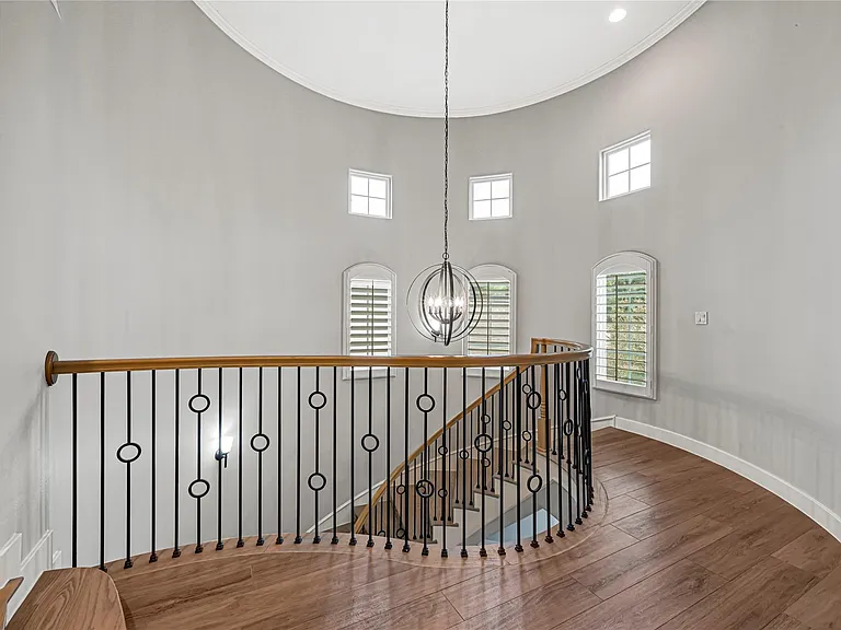 11218 Gallant Ridge Ln — Photo 10