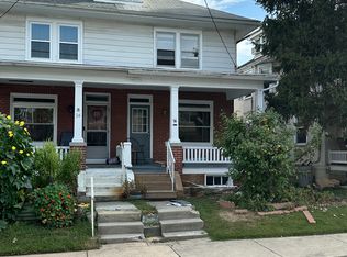 16 E Walnut St, Ephrata, PA 17522