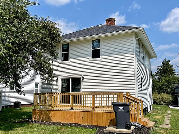 2nd image of 214 Highland Dr