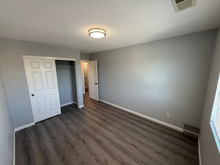 5418 Halas Ct — Photo 27