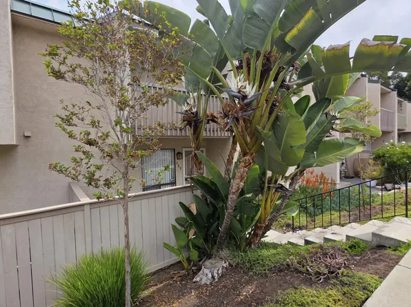689 Ascot Dr, Vista, CA 92083