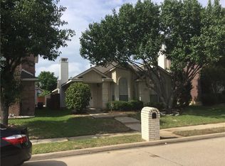 1336 W Branch Hollow Dr, Carrollton, TX 75007