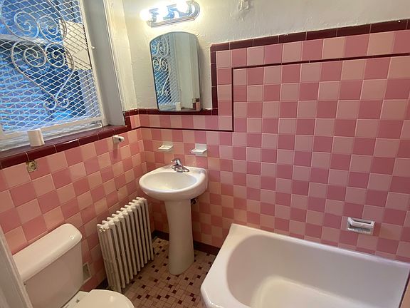 5th image of 422 S 45th St APT 1R
