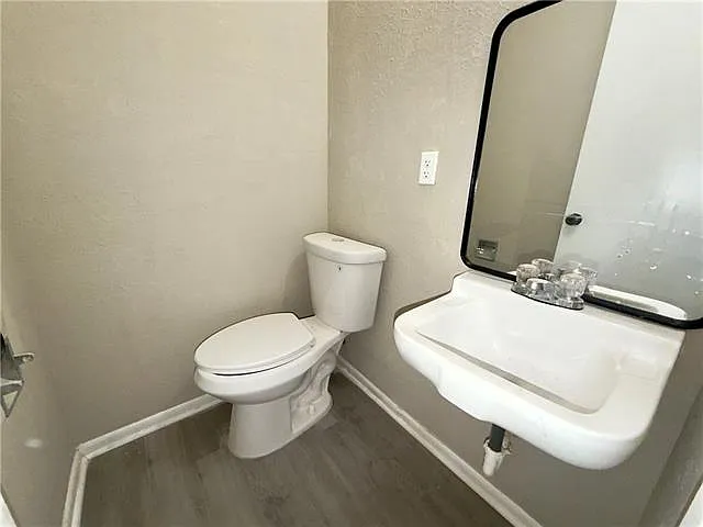 3252 Kabel Dr — Photo 10