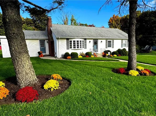 6 Rolling Acres Dr, Cumberland, RI 02864