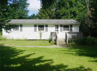 5671 Pardy Smith Rd, Newark, NY 14513