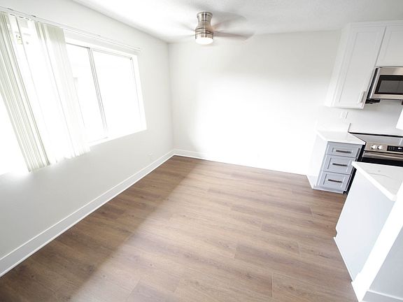 3rd image of 11620 Mayfield Ave APT 312