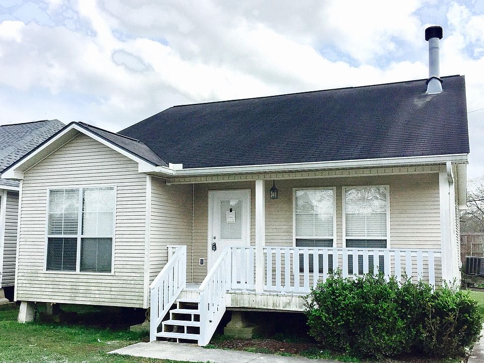 1st image of 25418 Homestead Dr