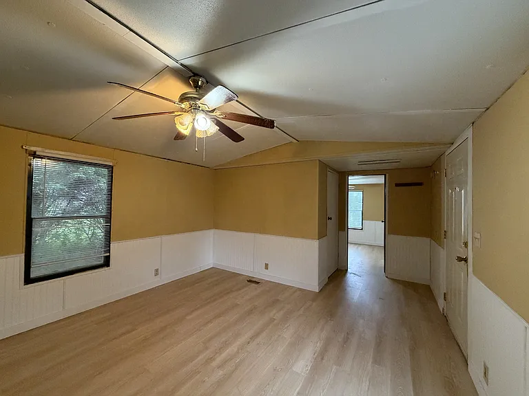 4004 Kimberly Ln — Photo 3