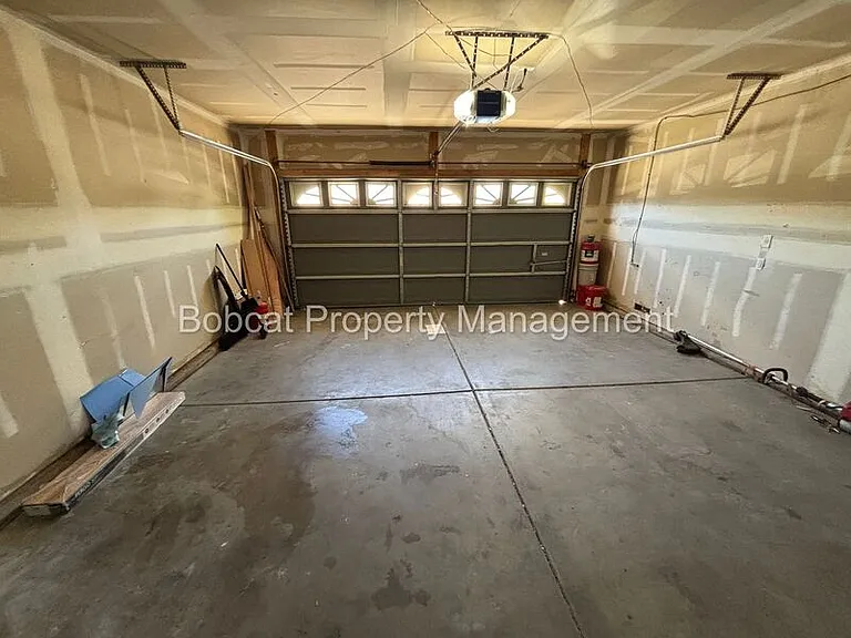 1477 Ridge Point Dr — Photo 24