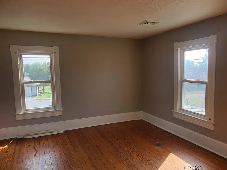 5195 Main St #3 — Photo 14