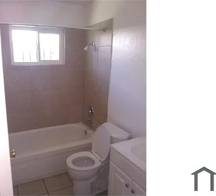 2609 Cedar Ave #4 — Photo 9