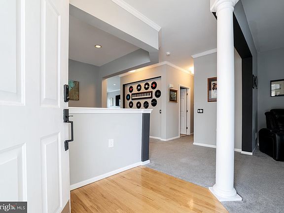 5th image of 24 Jumping Brook Ln