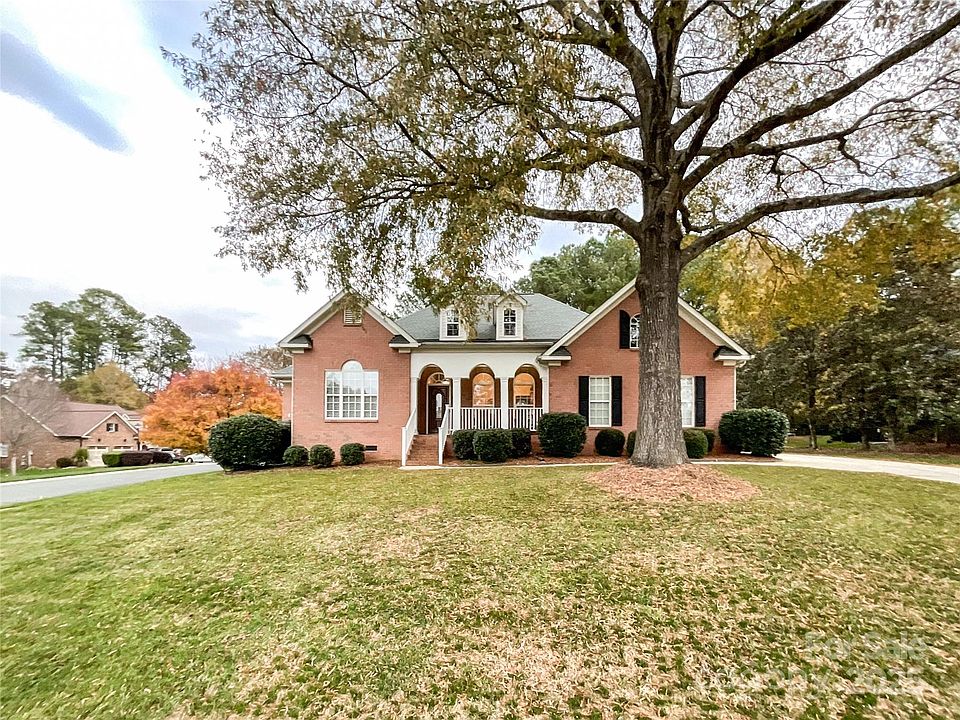 1st image of 1004 Ivy Pond Ln