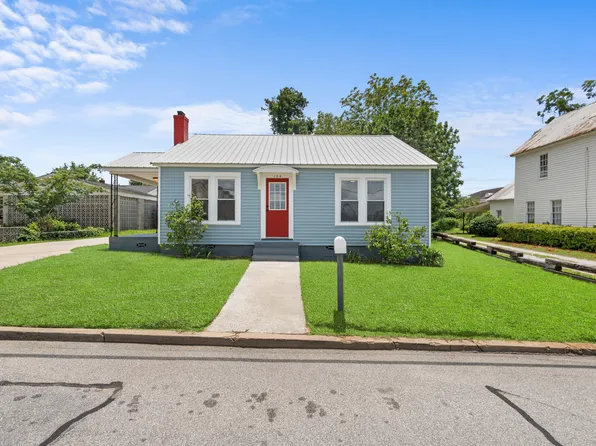 104 Bulloch St, Statesboro, GA 30458