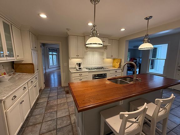 4th image of 110 Mount Pleasant Ave