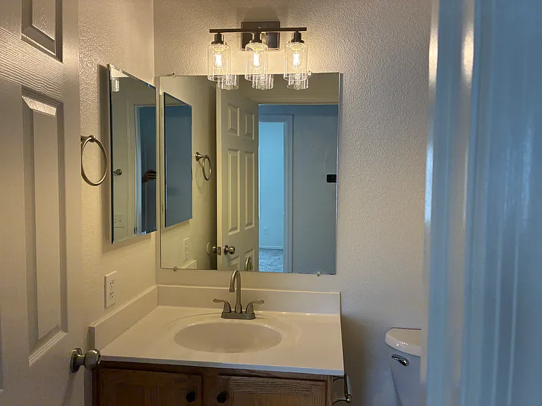 10422 W Windsor Blvd — Photo 21