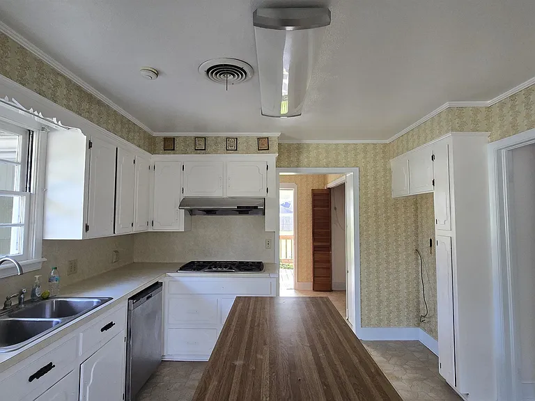 560 Staring Ln — Photo 9