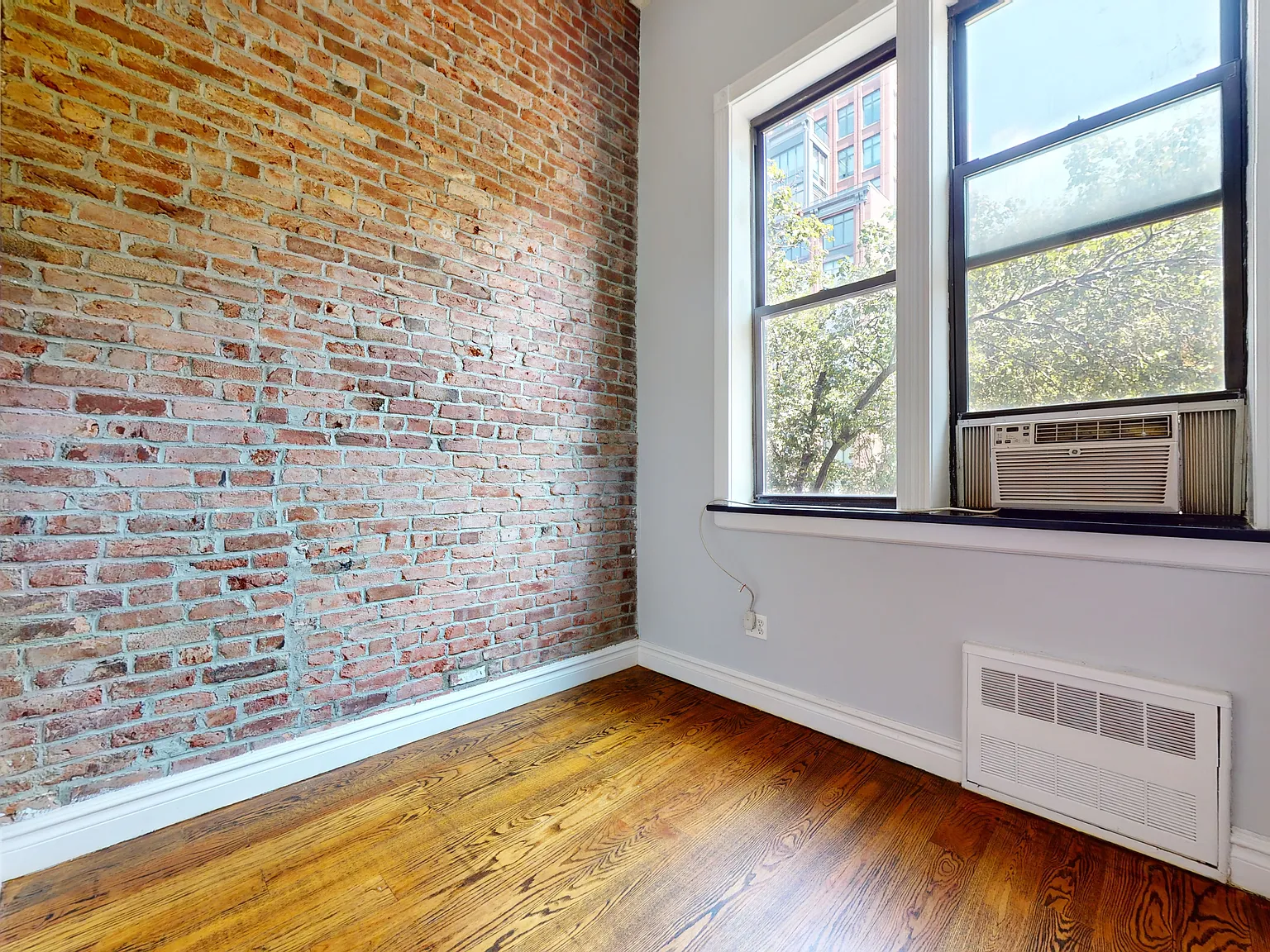 52 Barrow Street — Photo 2