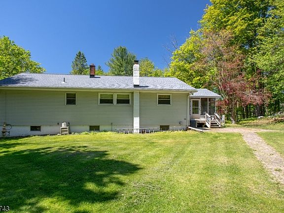 3rd image of 18 Little Rd