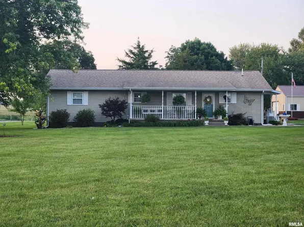 1210 W Randolph St, Mc Leansboro, IL 62859