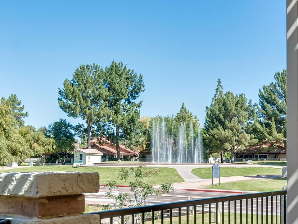 Fountain View