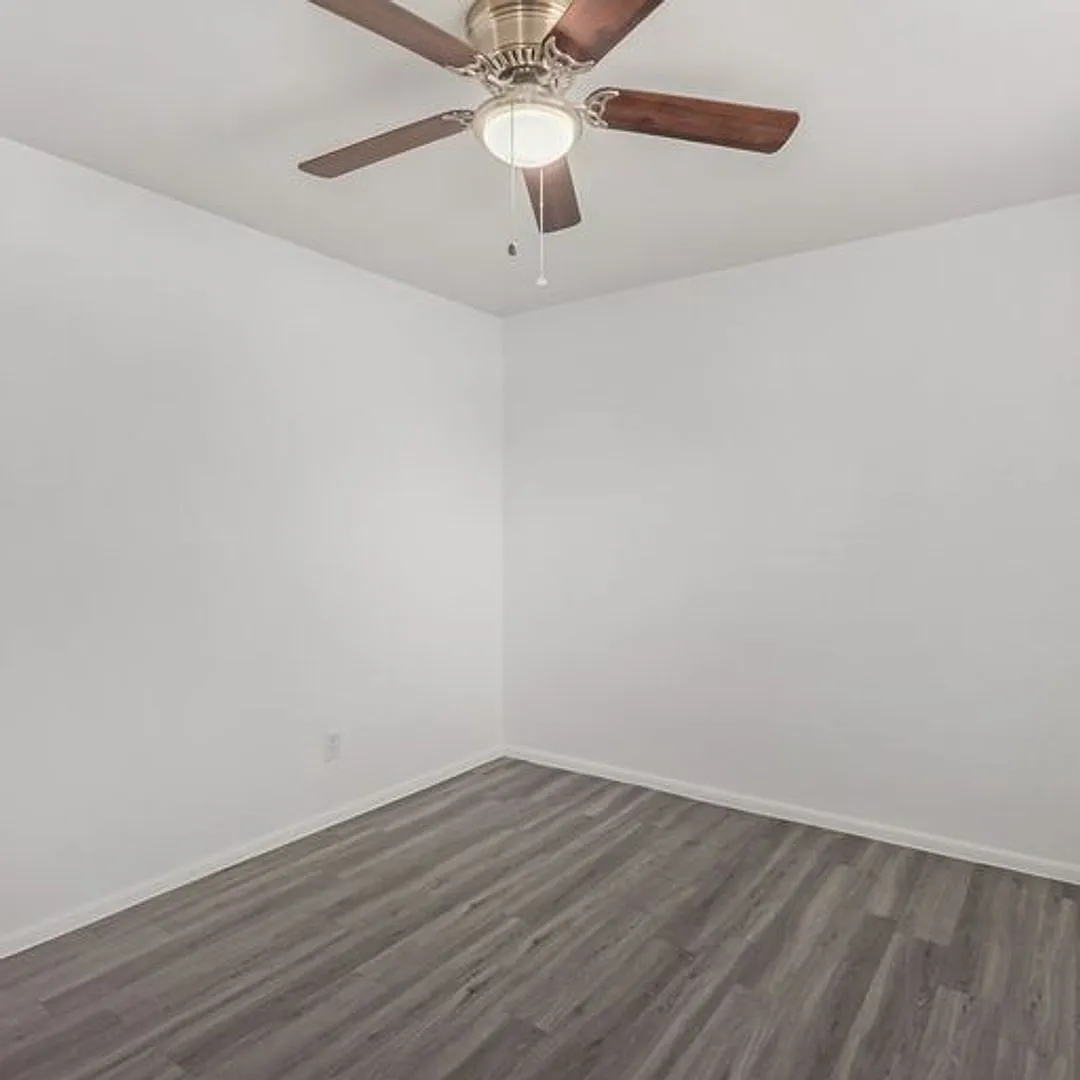 3319 North 32nd Street — Photo 3