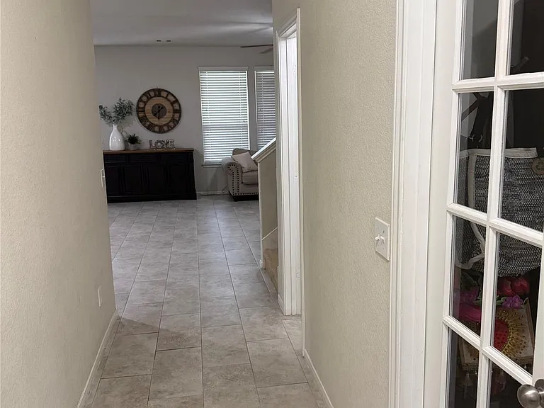 19627 Blue Pine Cir — Photo 2