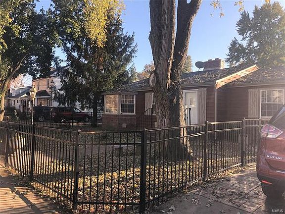 4th image of 205 E Jefferson St
