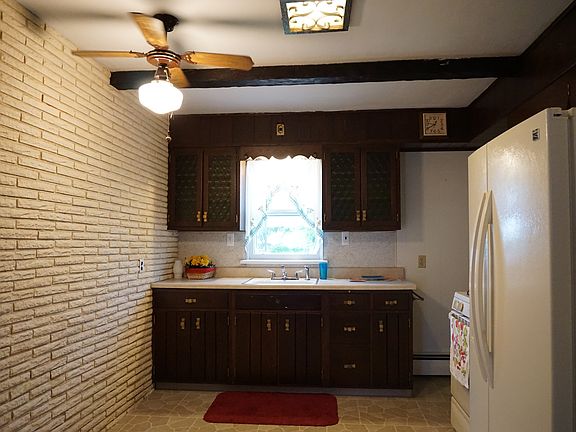 5th image of 75 Dennison St