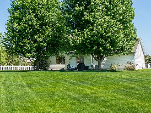2nd image of 8000 S 92nd Avenue Cir