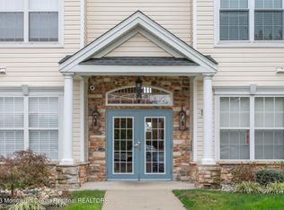 404 Saint Andrews Pl, Englishtown, NJ 07726