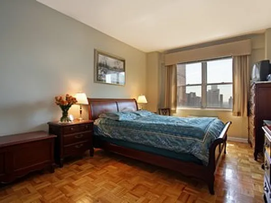 Sold by Corcoran | media 31