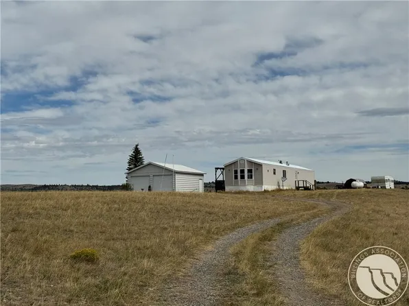 98 Spannring Rd, Big Timber, MT 59011