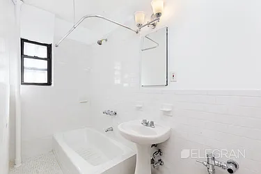 Rented by (Legacy) Elegran