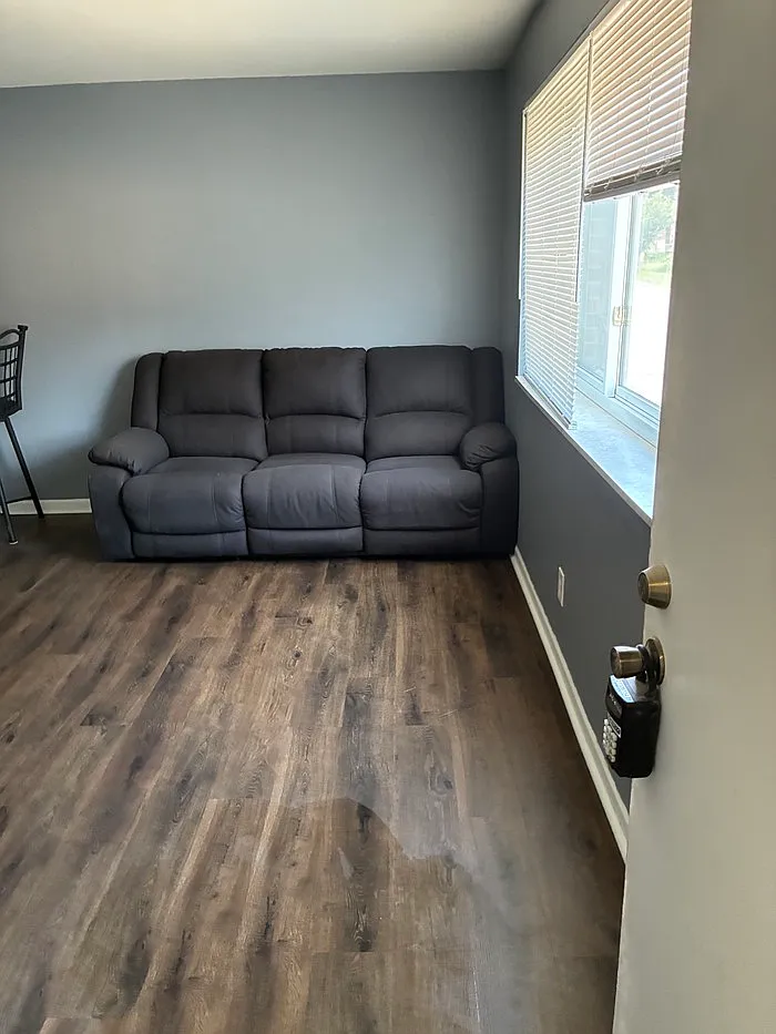1 bed, 1.0 bath, 800 sqft, $725 — Photo 2