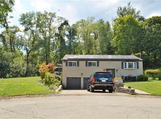 197 Harvest Dr, Verona, PA 15147