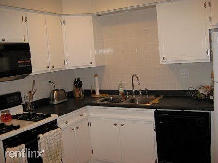 1st image of 5844 Sunrise Ave #2W