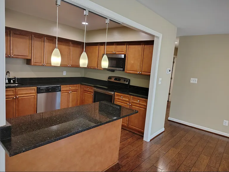 Residences at Pomona Park — Photo 120