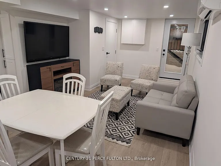 171 Sloane Ave — Photo 6