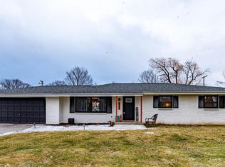 3220 N 129th St, Brookfield, WI 53005