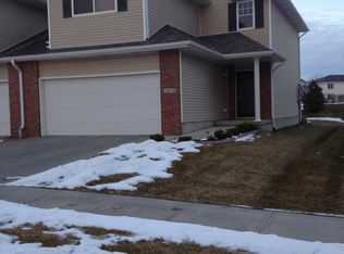 5650 NW 14th St, Lincoln, NE 68521