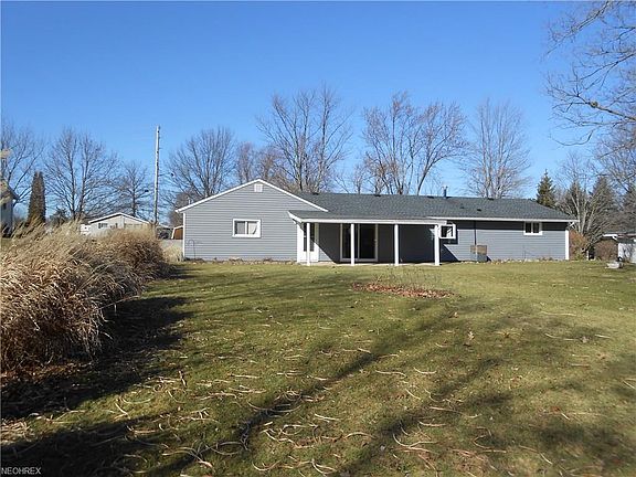 3rd image of 1822 Luke Dr