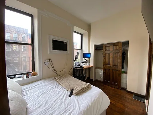 Rented by Avenues Real Estate | media 15