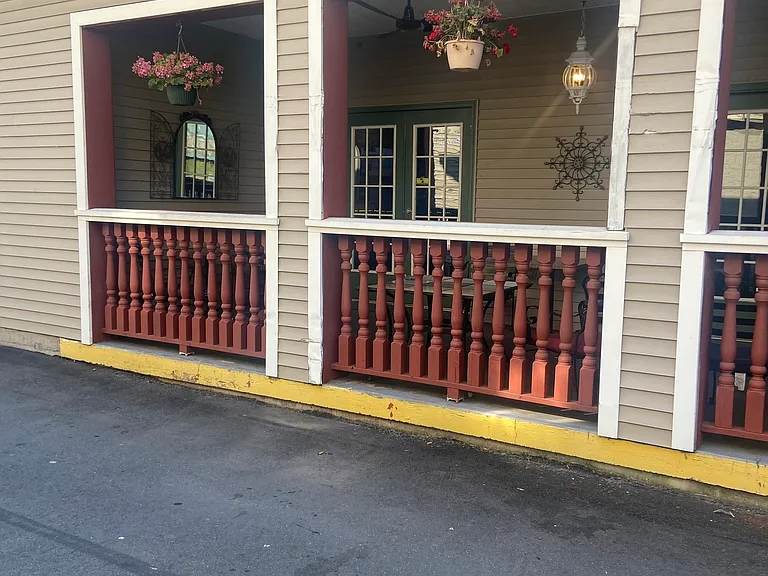 99-101 Poquonock Ave — Photo 16