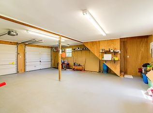 910 Apple Core Ln, Ridgeville, SC 29472