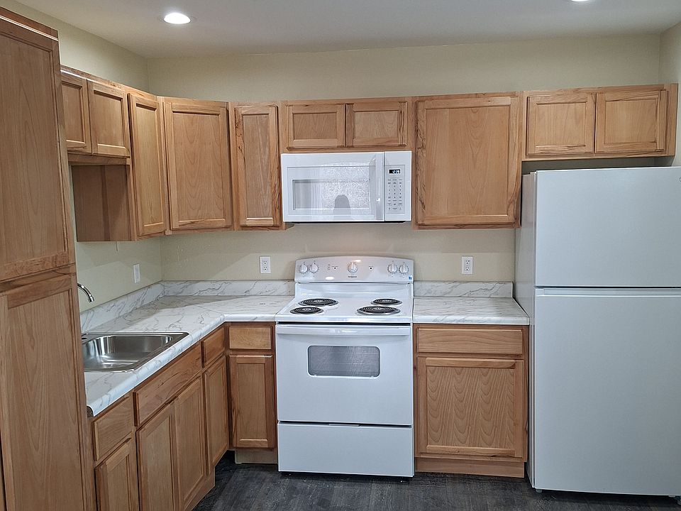 1st image of 6648 Park Ave #C