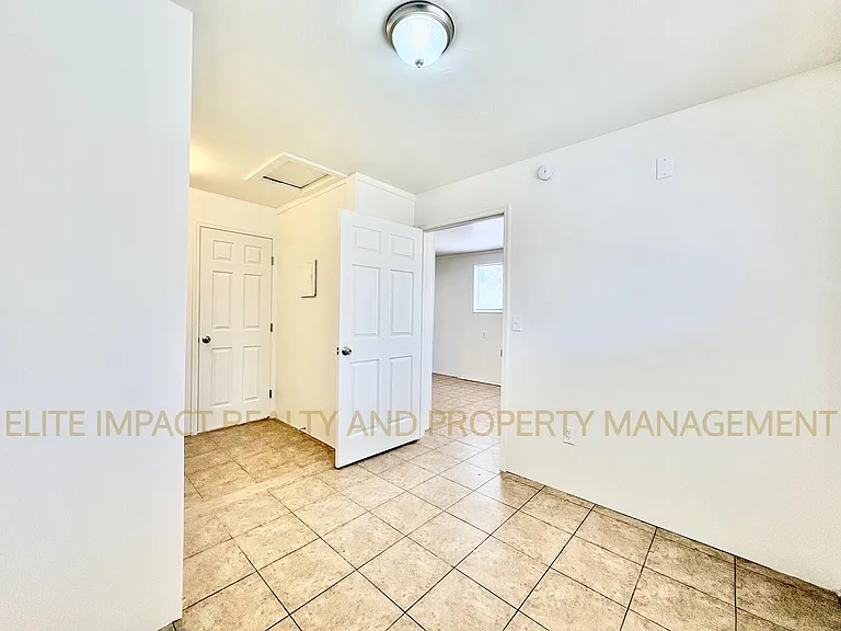 2466 N Treat Ave #1 — Photo 10