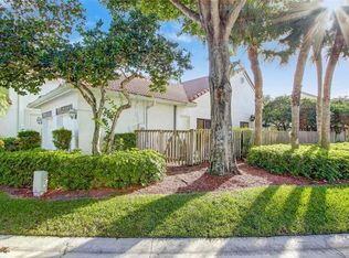 21703 W Cromwell Cir, Boca Raton, FL 33486